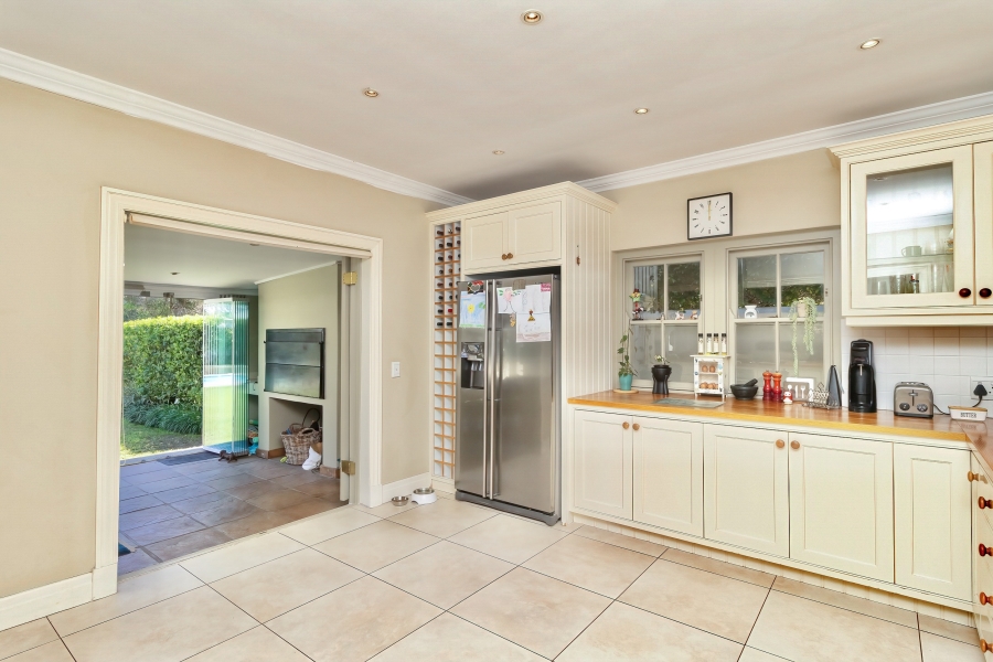 5 Bedroom Property for Sale in Tokai Western Cape
